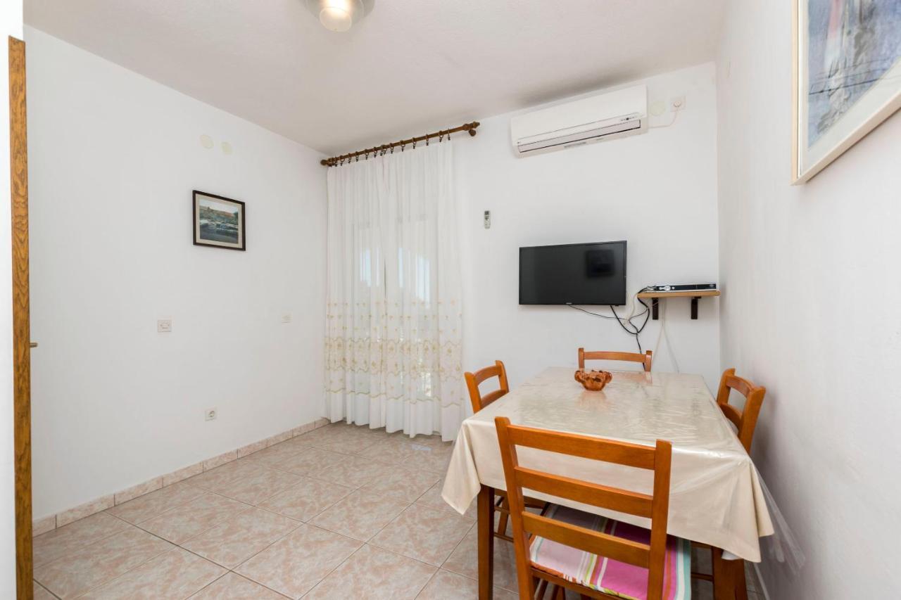 Apartments Neda Trogir Buitenkant foto